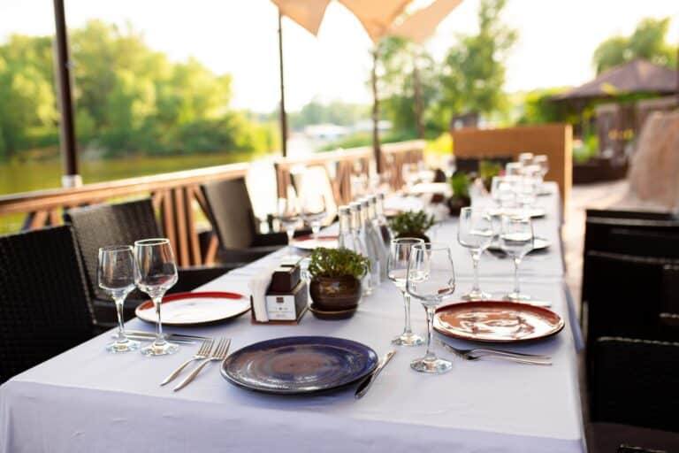 Enjoy lake front views at the best Deep Creek Lake restaurants