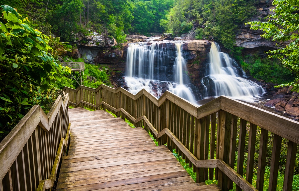 Beautiful photo of the falls at Blackwater Falls State Park