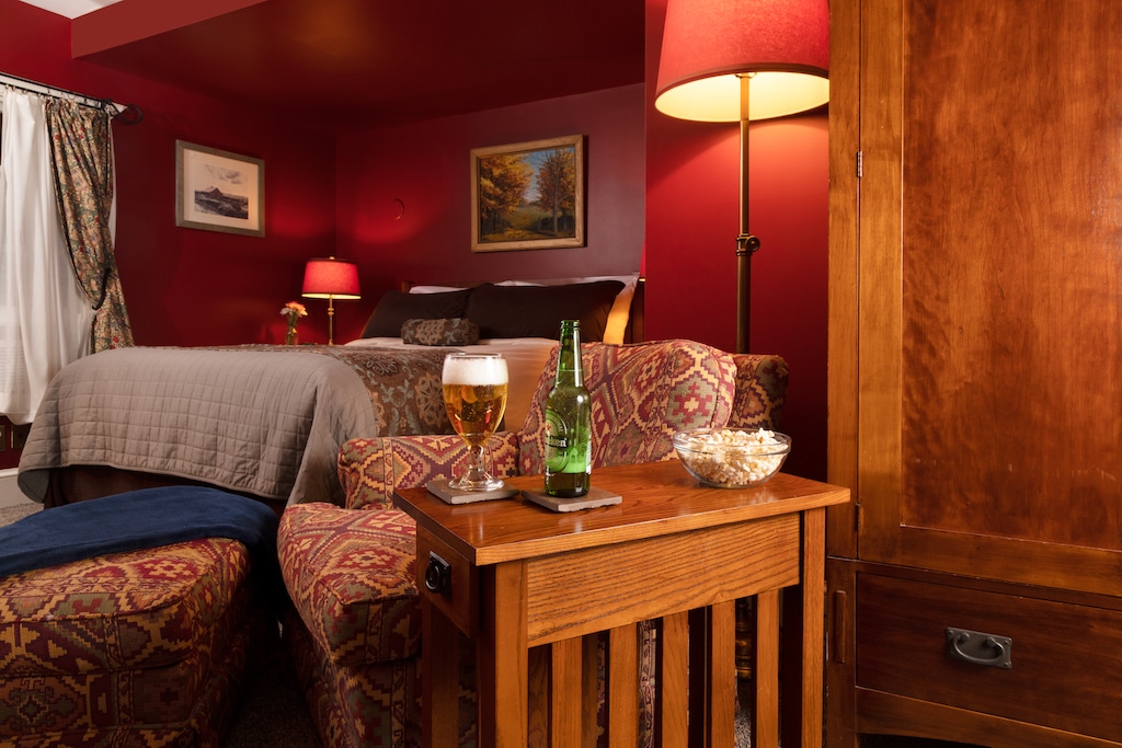 Wisp Ski Resort for Deep Creek Skiing is just across the street from our luxurious lakefront deep creek hotel